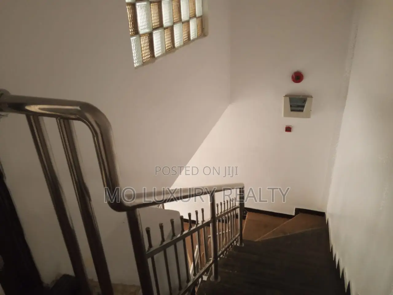 3bdrm Townhouse / Terrace in Lekki Phase 1 for rent