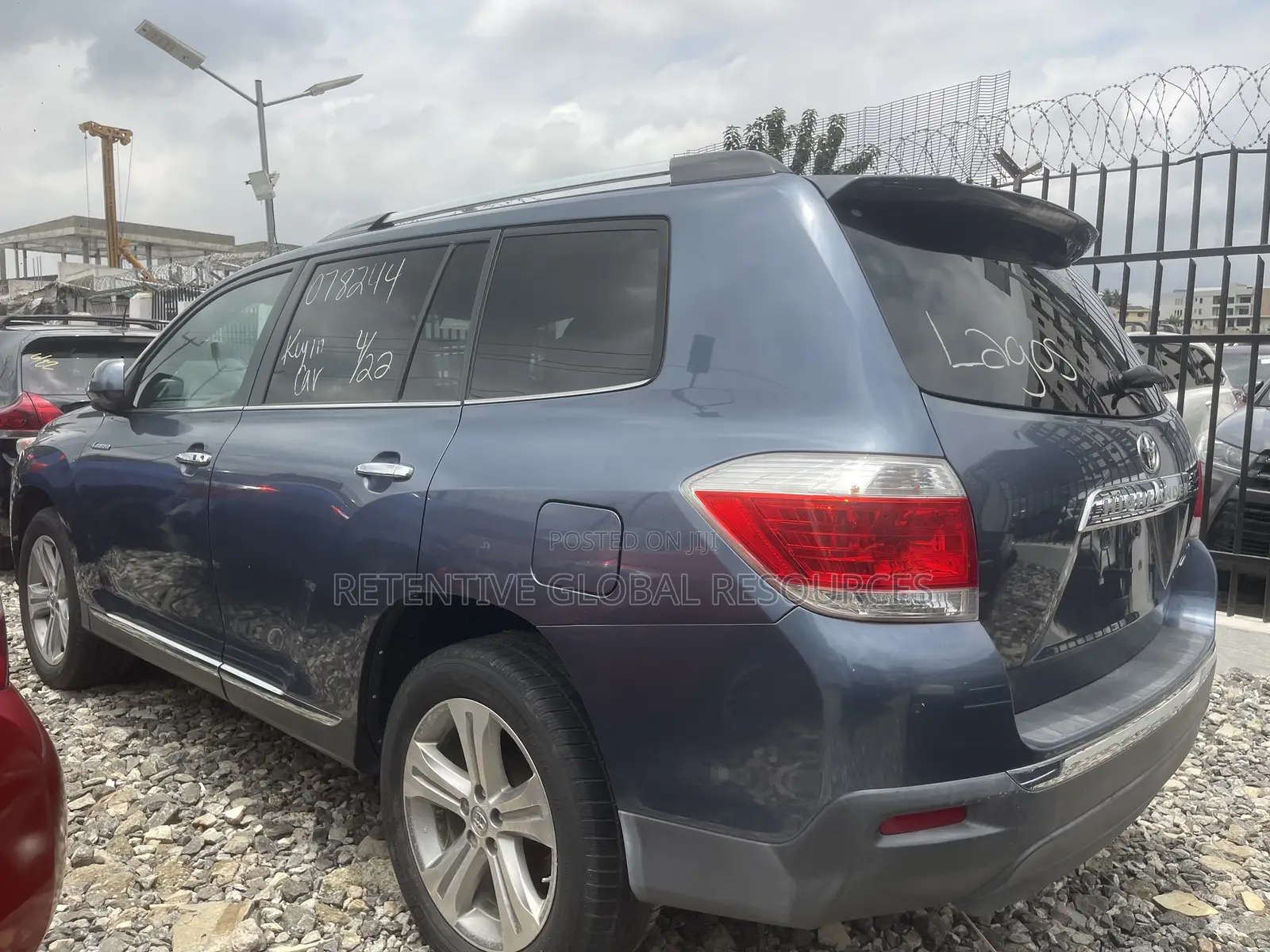 Toyota Highlander Limited 3.5l 4WD 2013 Blue