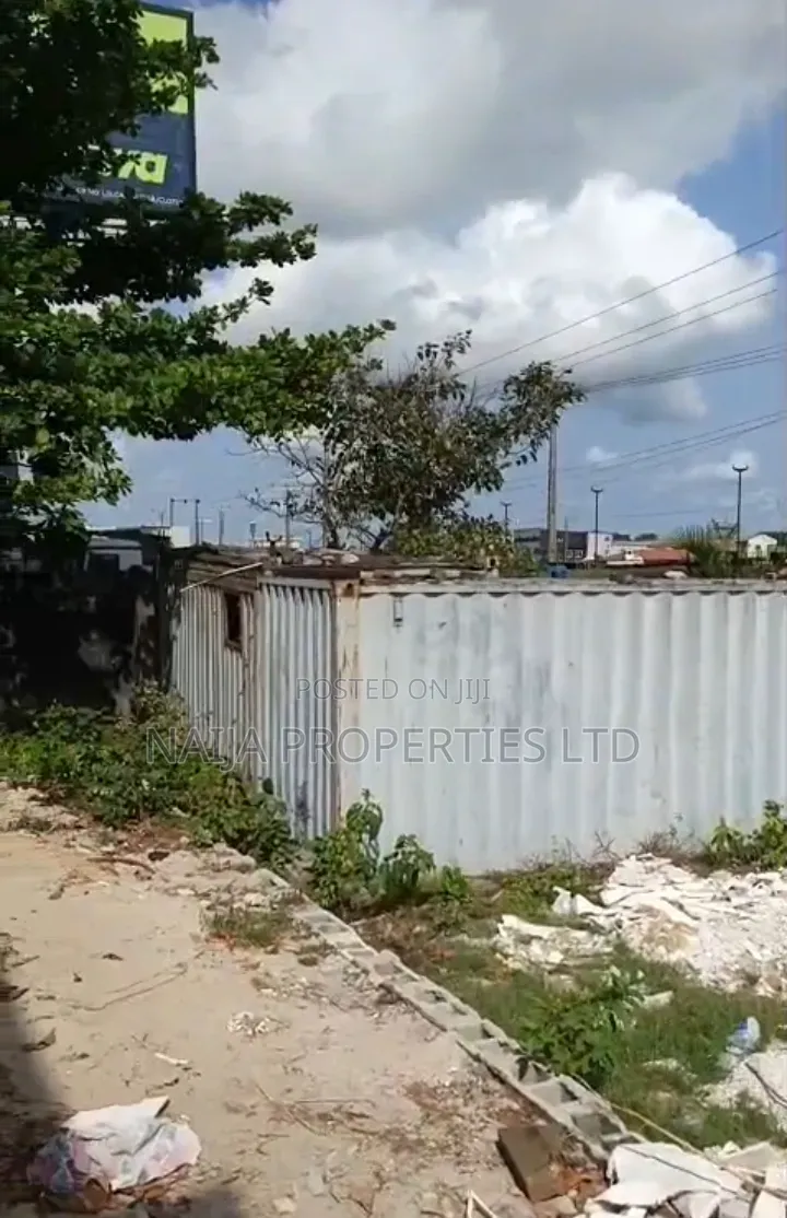 A Full Plot of Land Directly on Lekki-Epe Express @ Bogije for Rent
