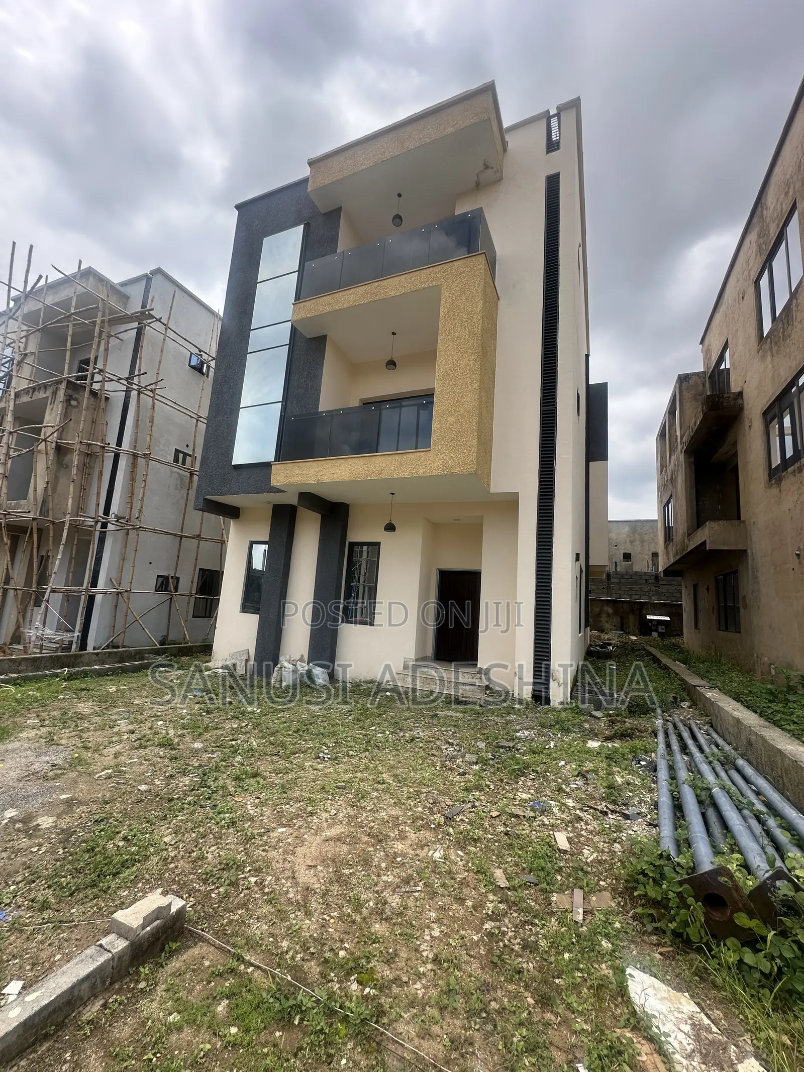 5bdrm Duplex in Gwarimpa Estate Fct, Gwarinpa for sale