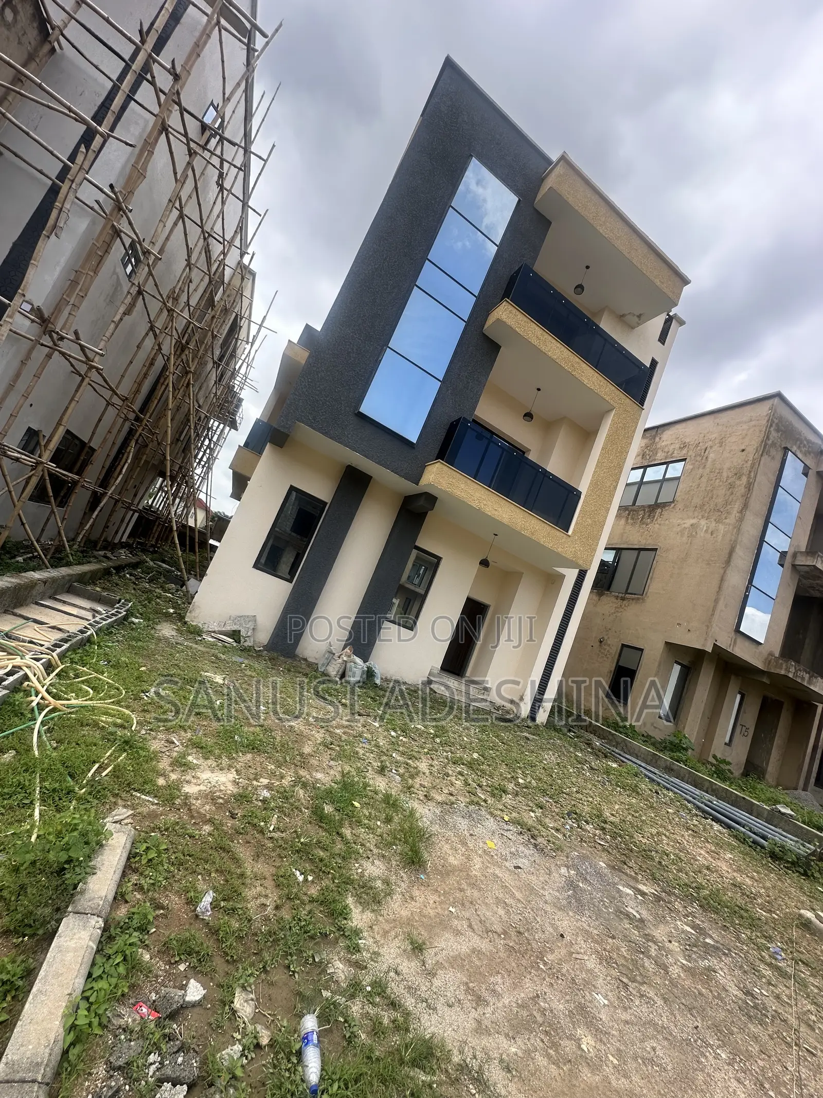 5bdrm Duplex in Gwarimpa Estate Fct, Gwarinpa for sale