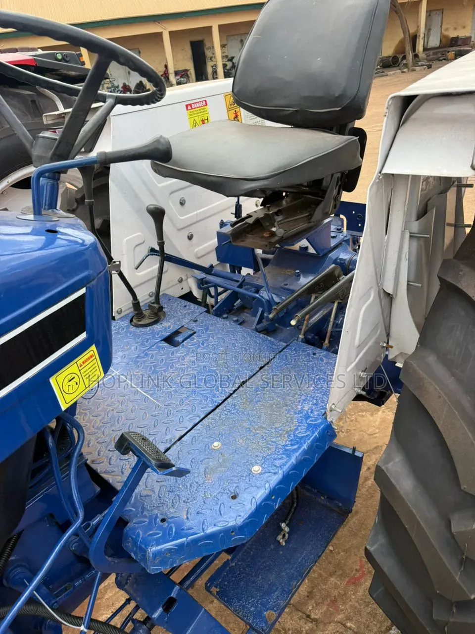 Farmtrac 80 2WD 4 Cylinder Engine Power Steering System 80hp