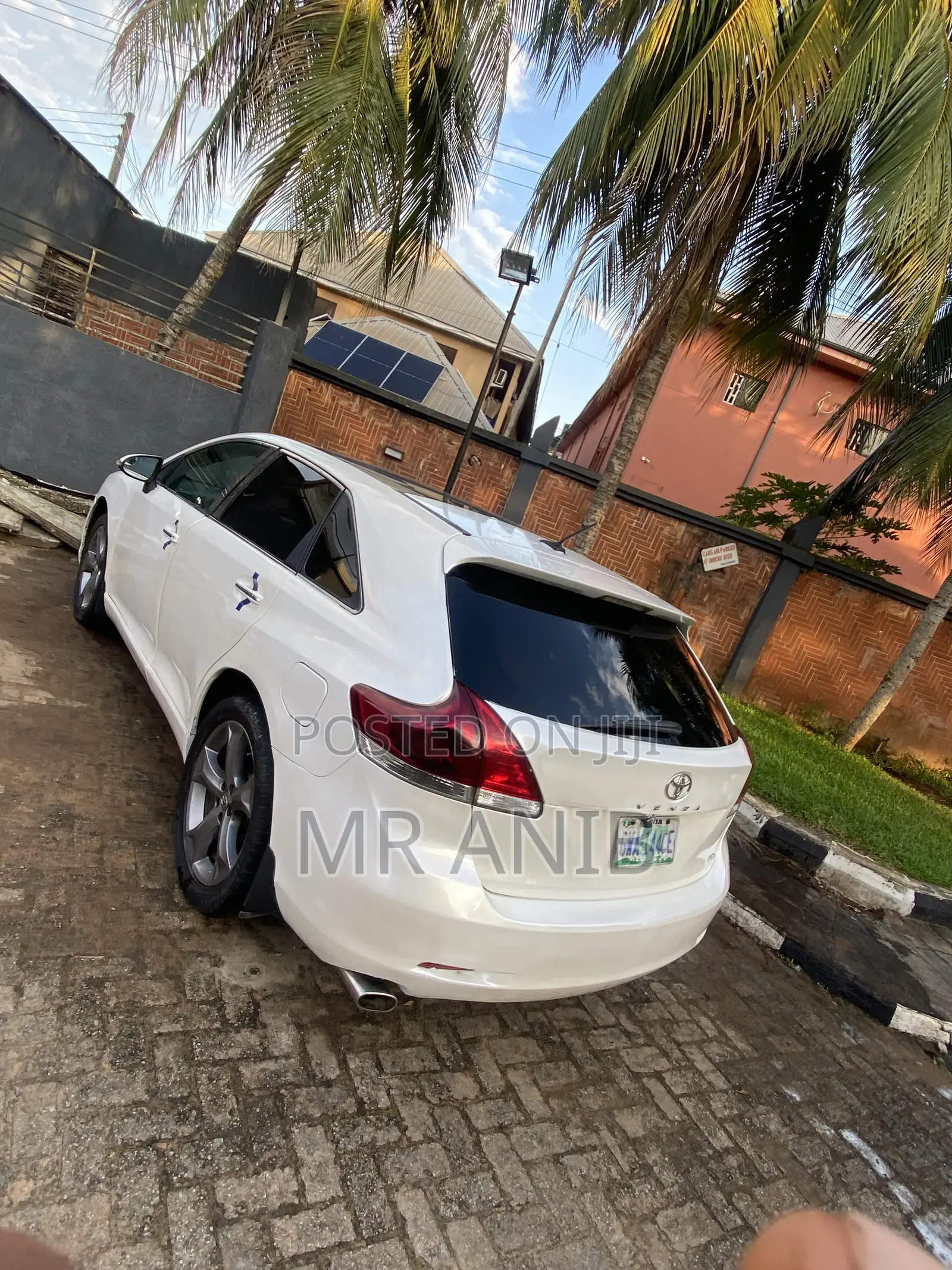Toyota Venza 2010 White
