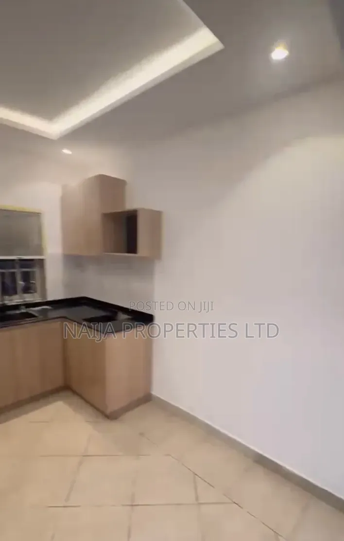 Mini Flat in Ikota Villa Estate for rent