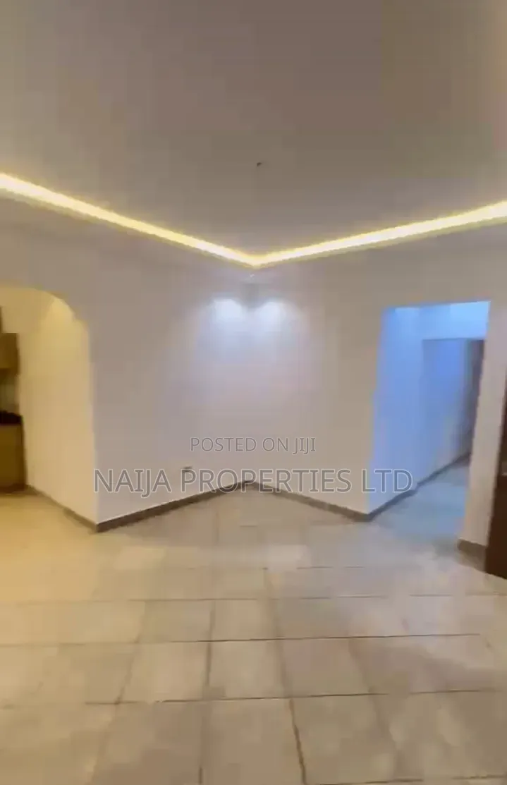 Mini Flat in Ikota Villa Estate for rent