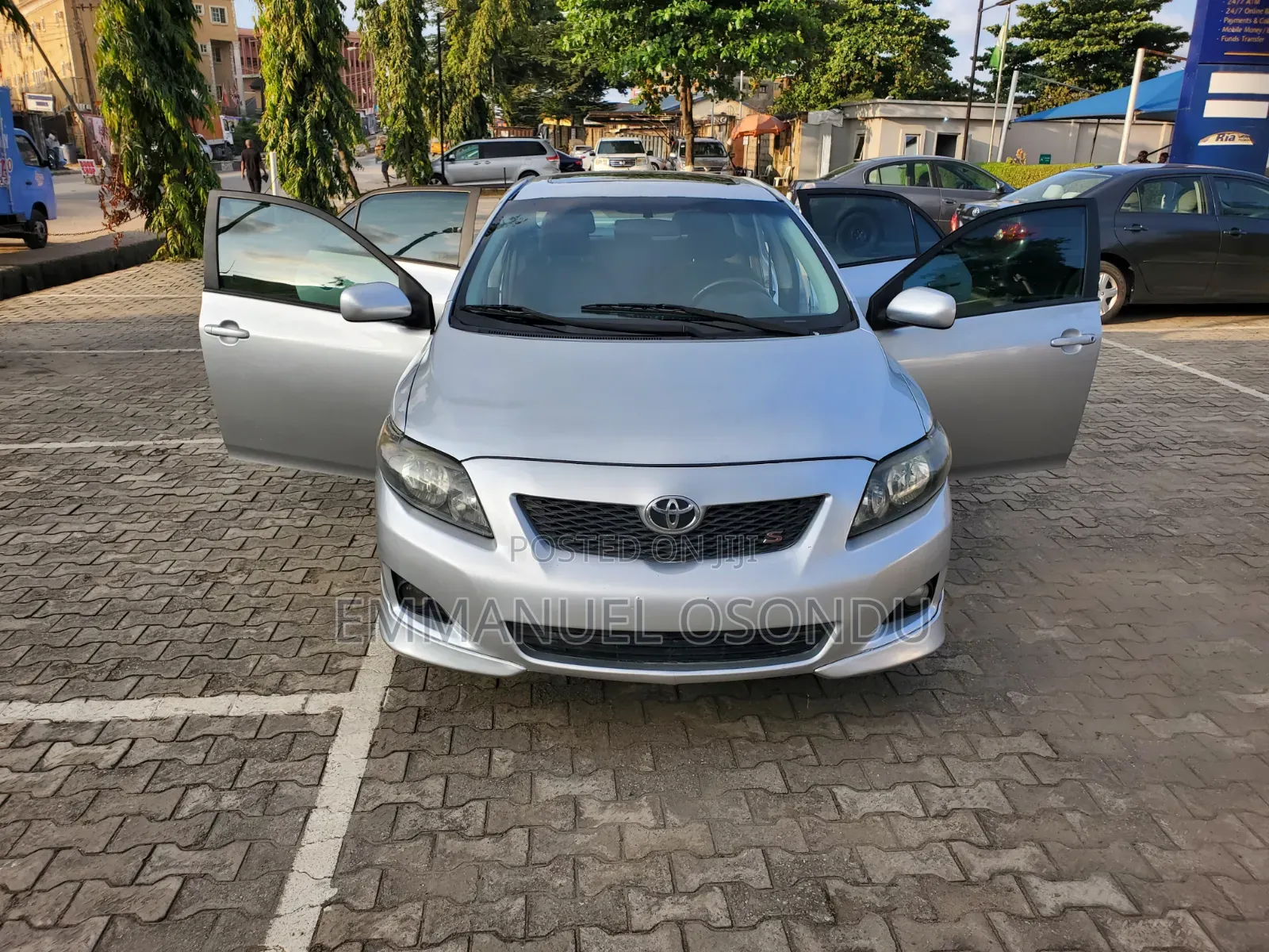 Toyota Corolla 2009 Silver