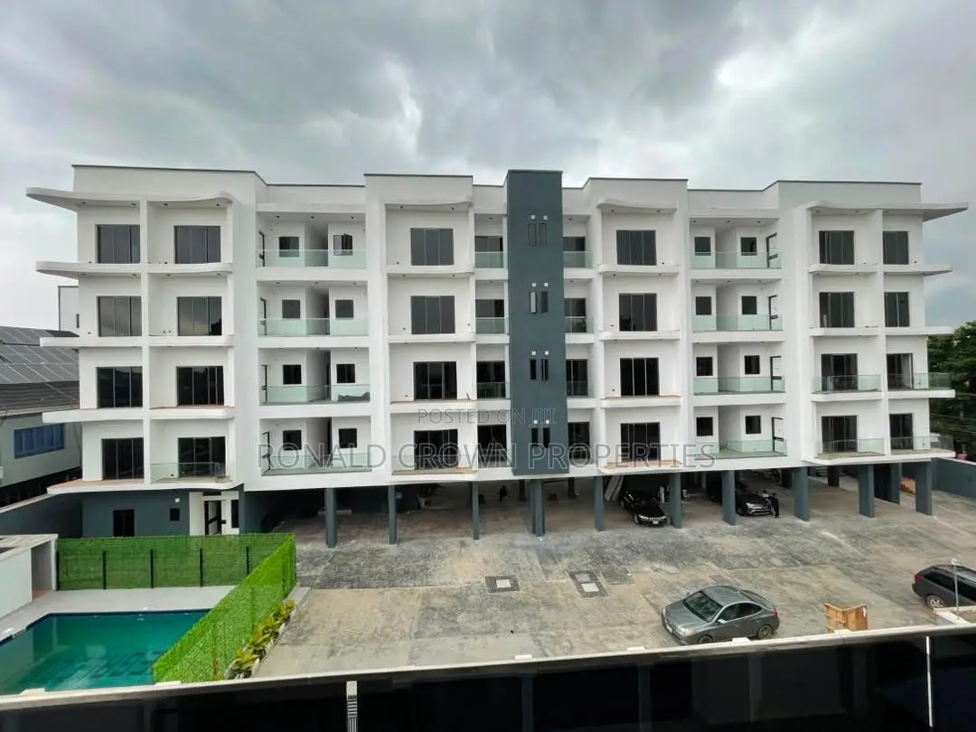 3bdrm Apartment in Ikeja GRA for sale