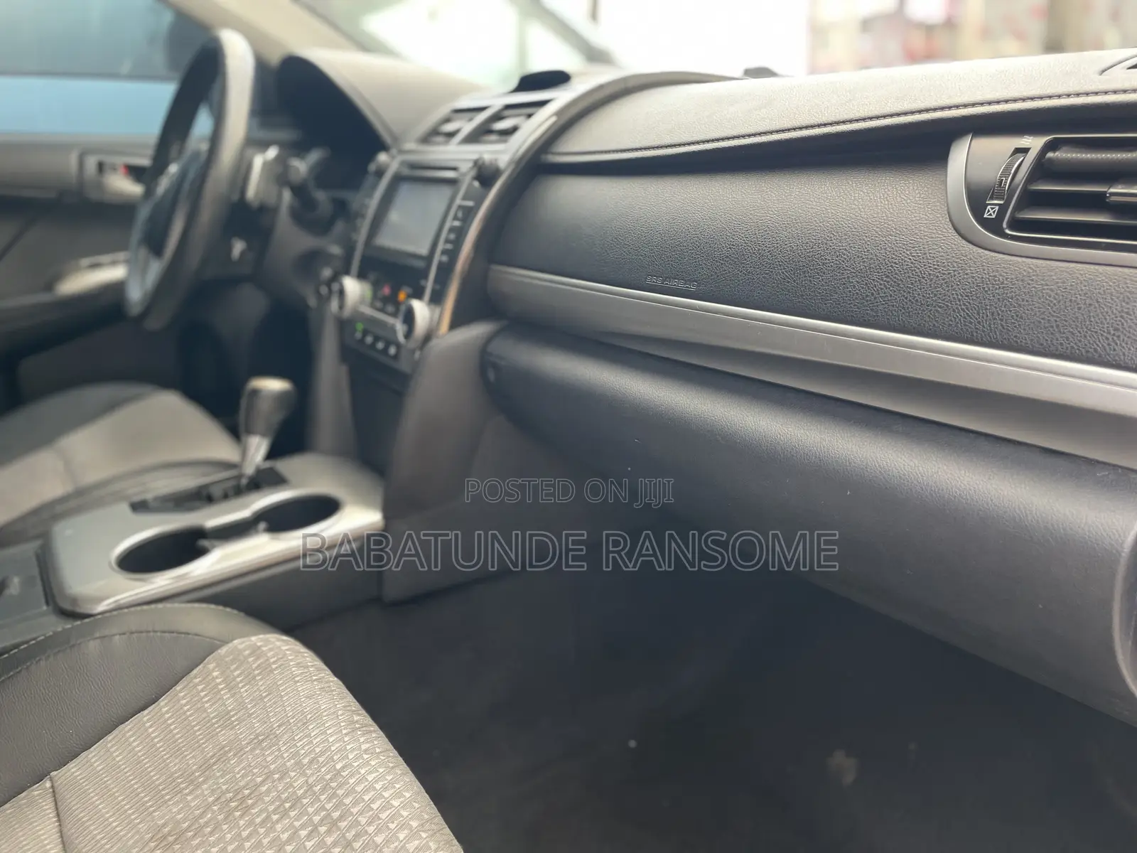 Toyota Camry SE 4dr Sedan (2.5L 4cyl 6A) 2013 White