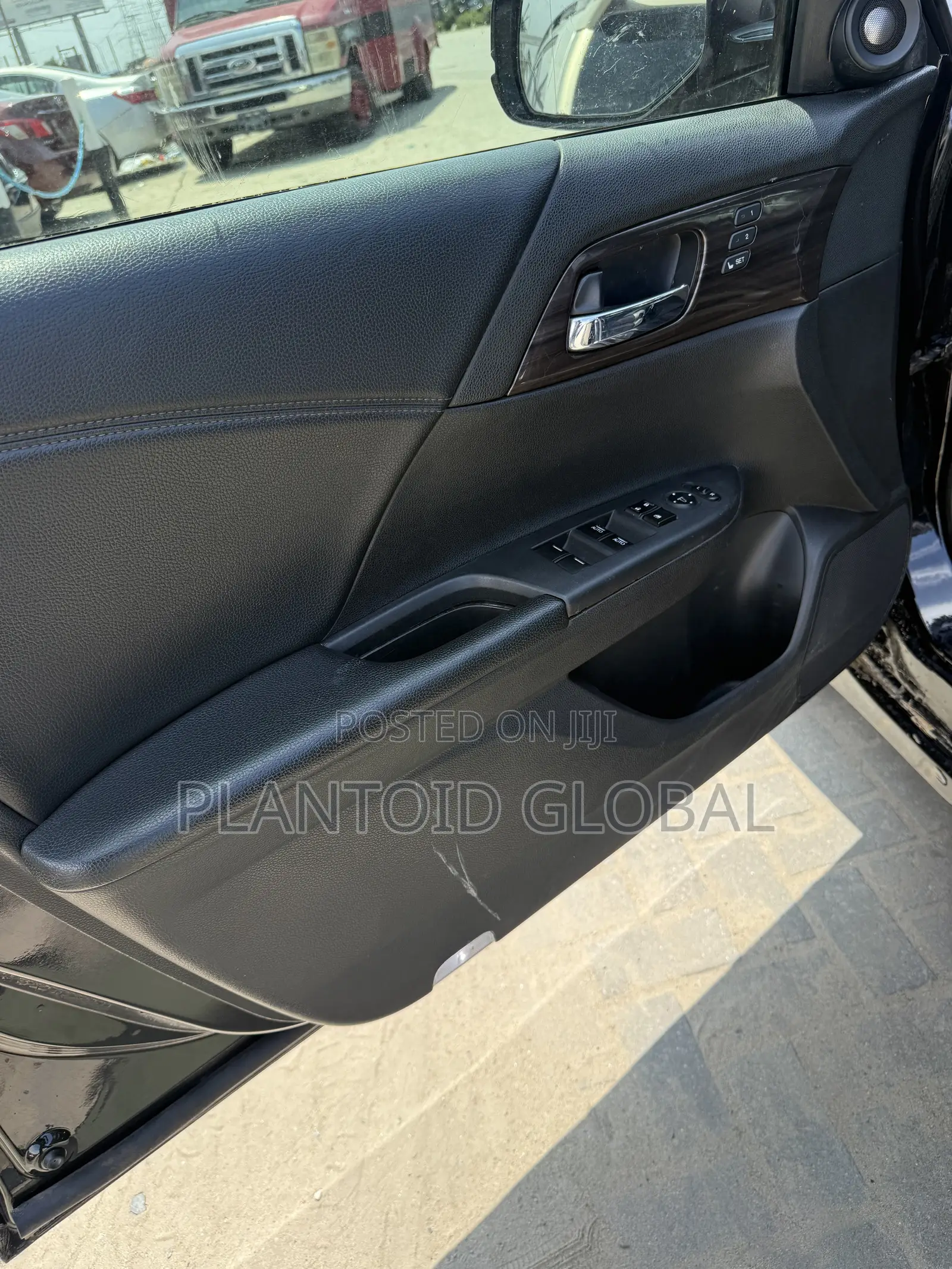 Honda Accord Touring V-6 4dr Sedan (3.5L 6cyl 6A) 2015 Black