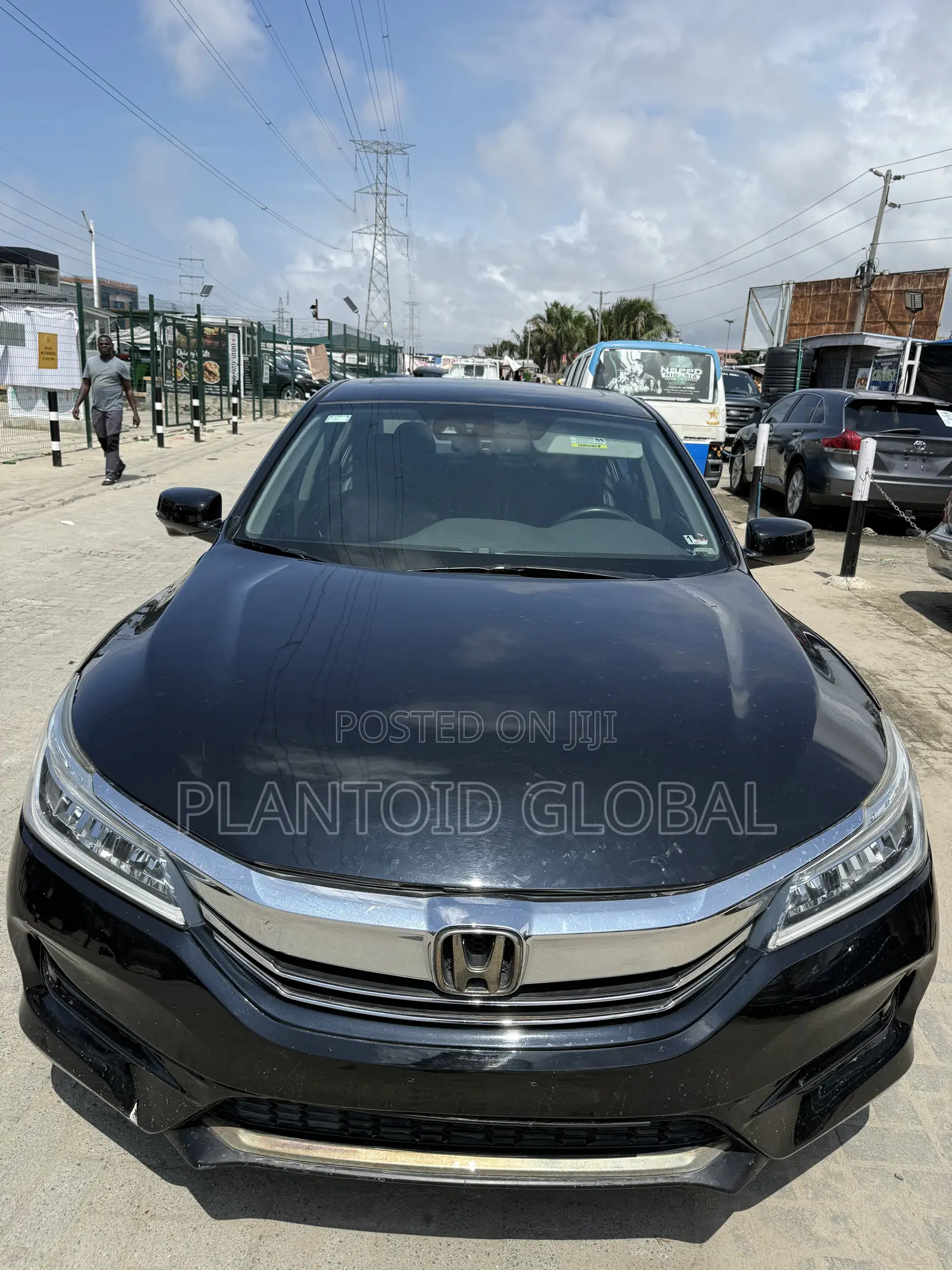 Honda Accord Touring V-6 4dr Sedan (3.5L 6cyl 6A) 2015 Black