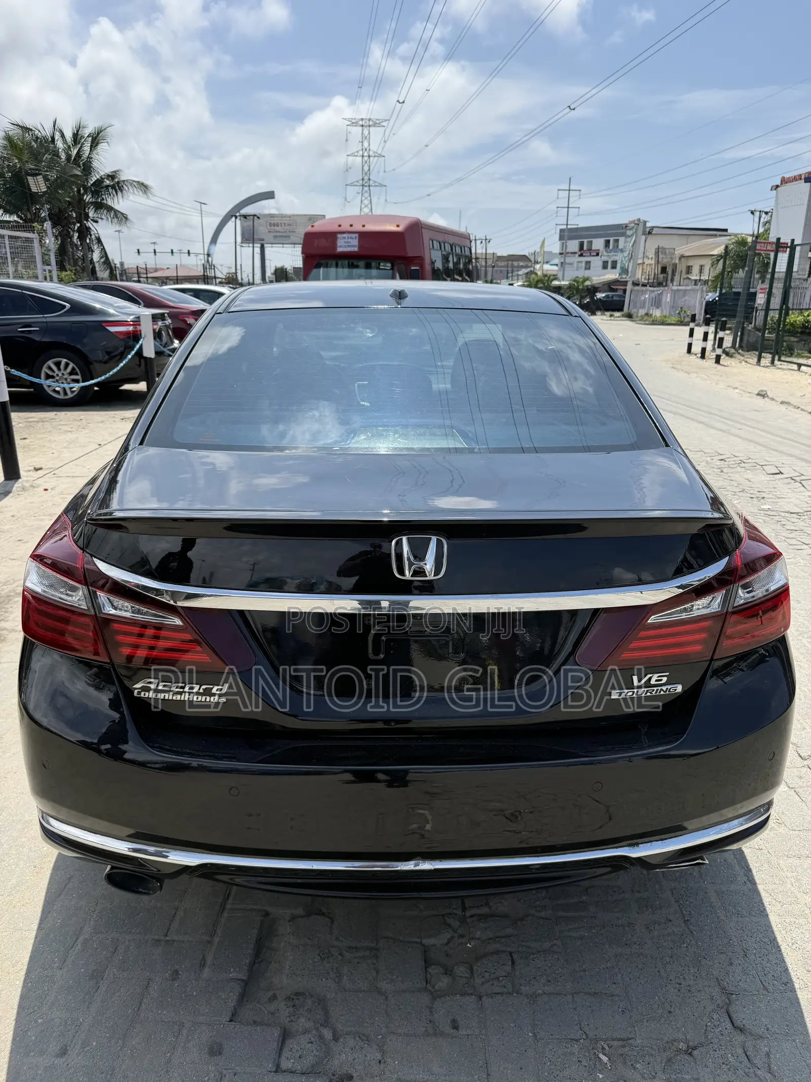 Honda Accord Touring V-6 4dr Sedan (3.5L 6cyl 6A) 2015 Black