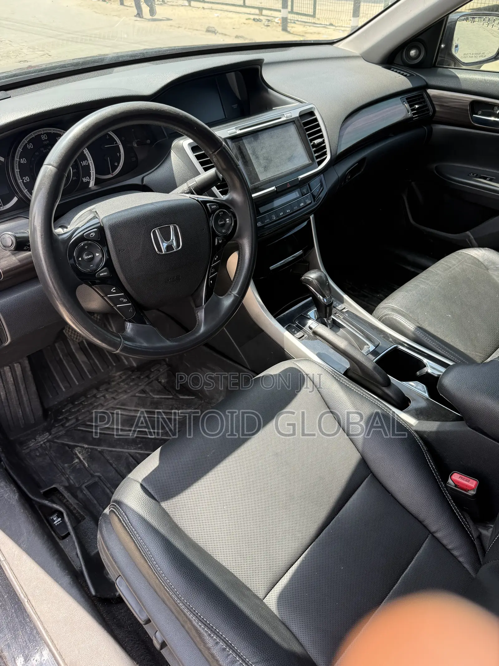 Honda Accord Touring V-6 4dr Sedan (3.5L 6cyl 6A) 2015 Black