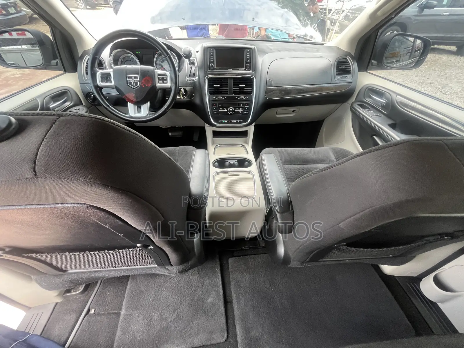 Dodge Caravan 2019 Black