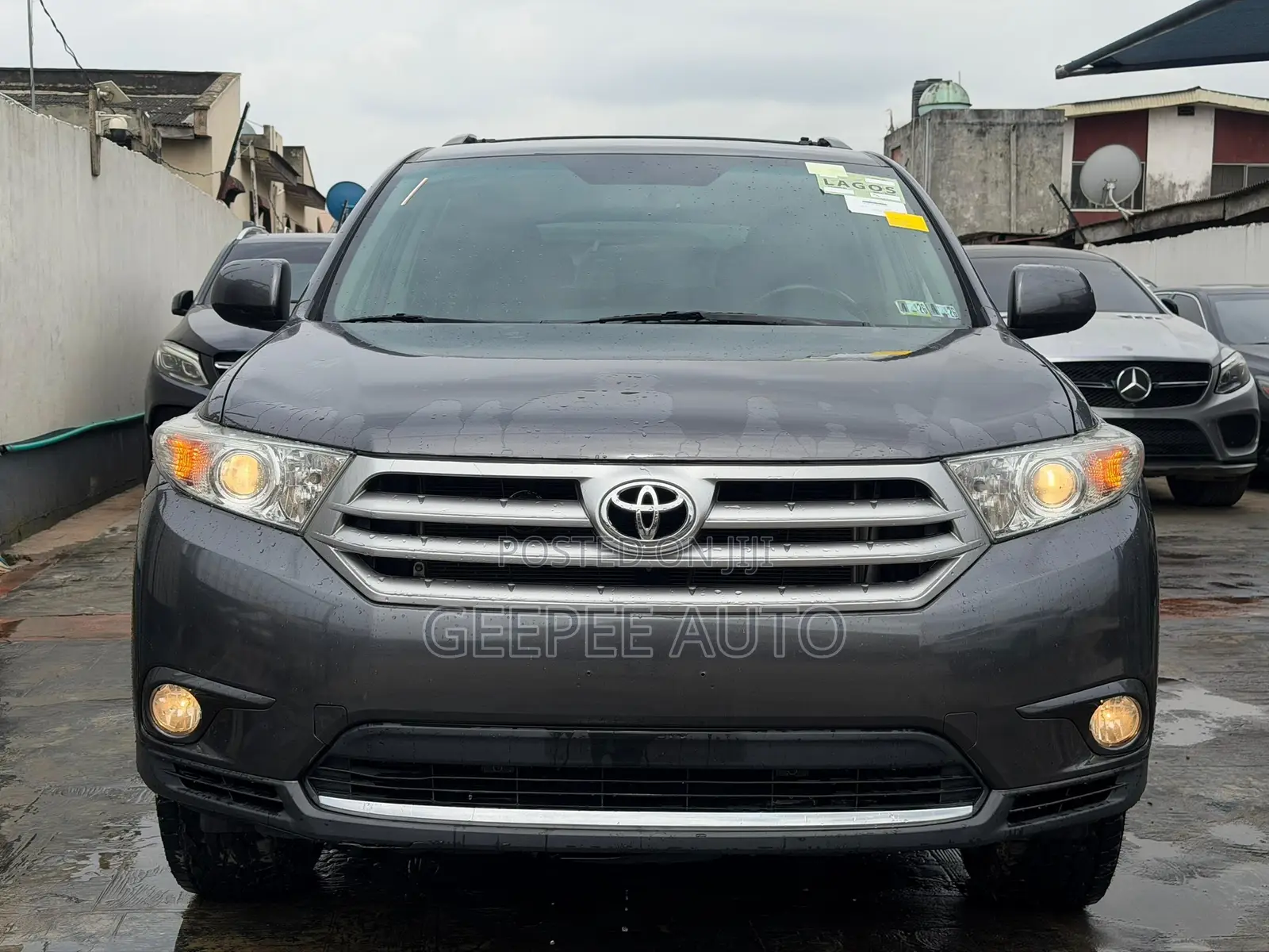 Toyota Highlander Limited 2011 Gray