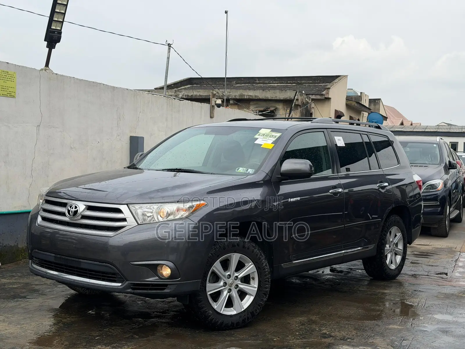 Toyota Highlander Limited 2011 Gray