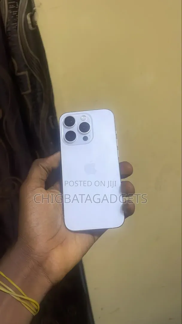 Apple iPhone 15 Pro 256 GB White