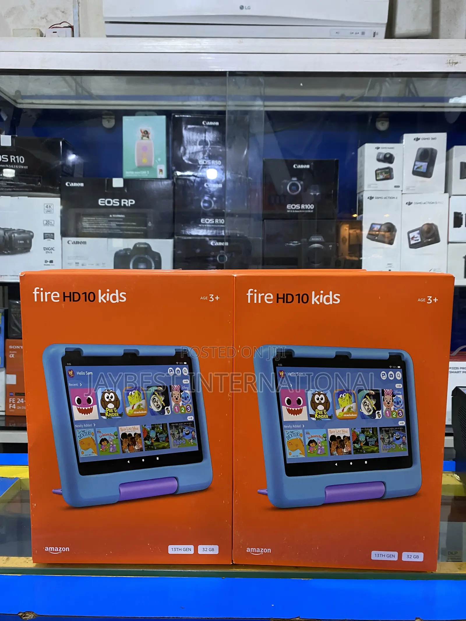 New Amazon Fire HD 10 32 GB Blue