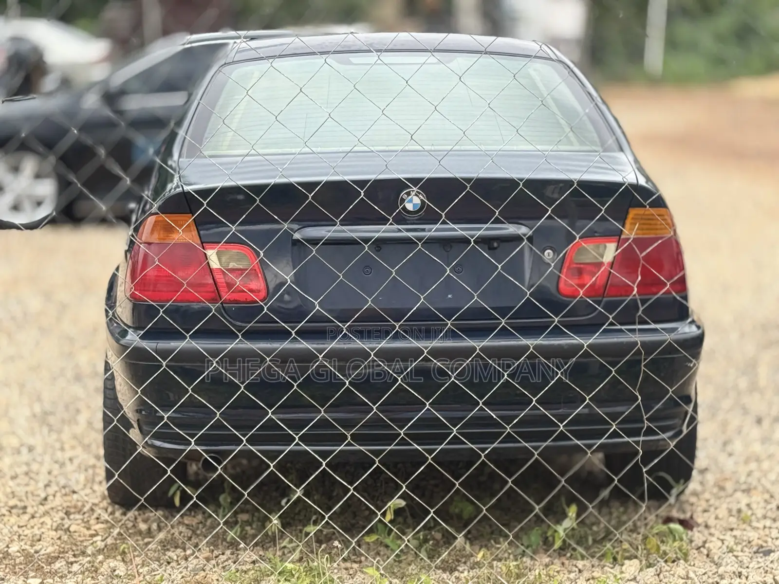 BMW 320i Sedan RWD 2001 Blue