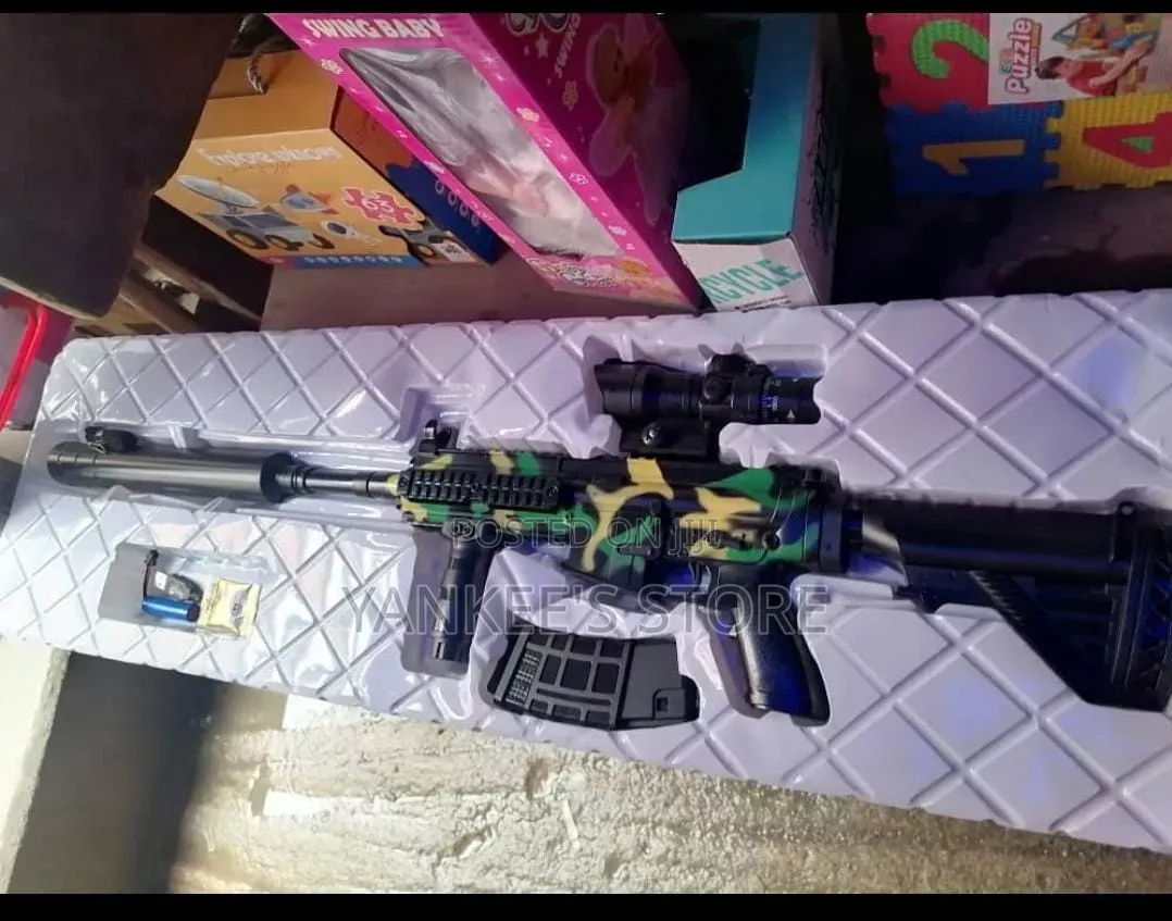 Quality Replica M416 Tactical Toy Blaster or Gel Ball Rifle(black)