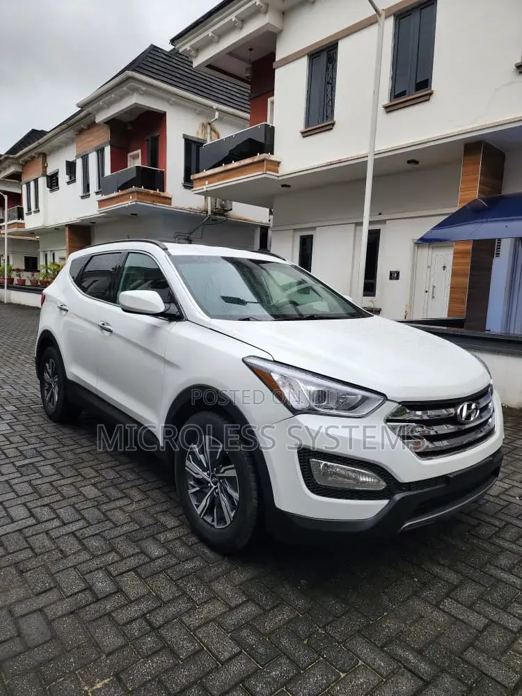 Hyundai Santa Fe 2016 White