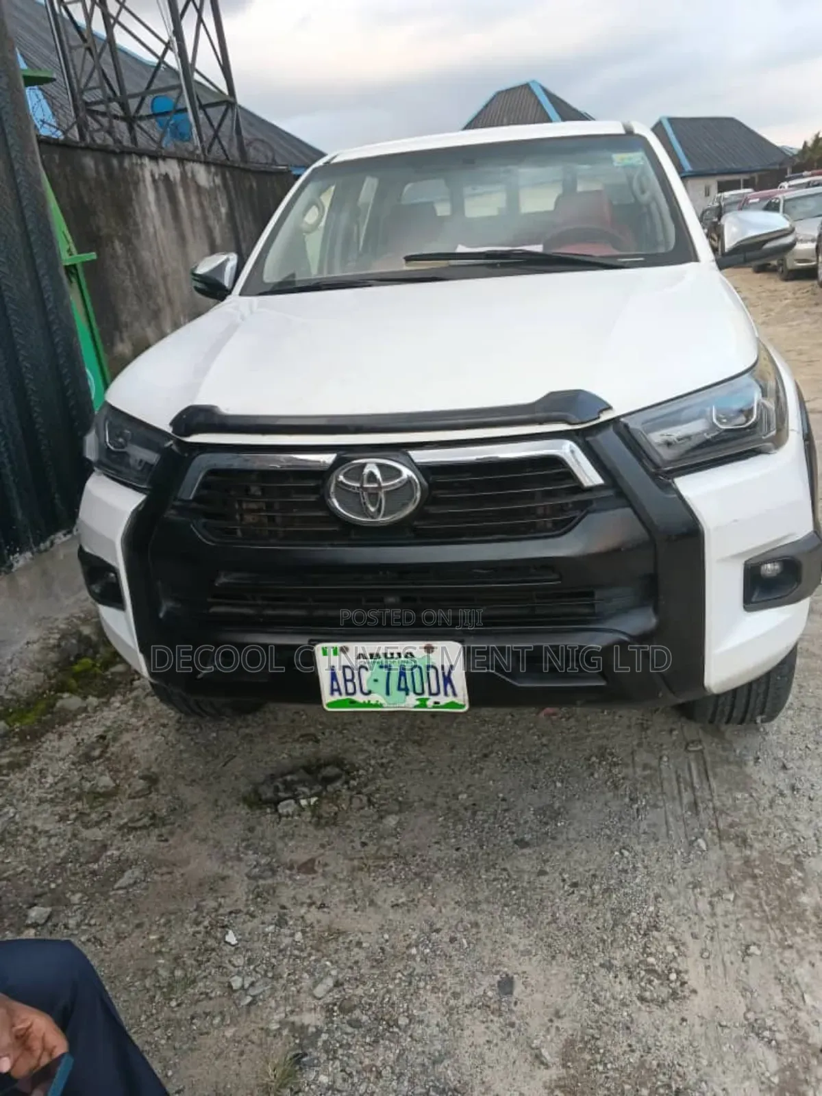 Toyota Hilux SR 4x4 2015 White