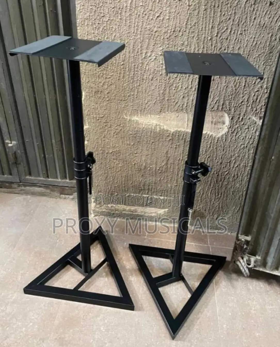 Studio Monitor Stand