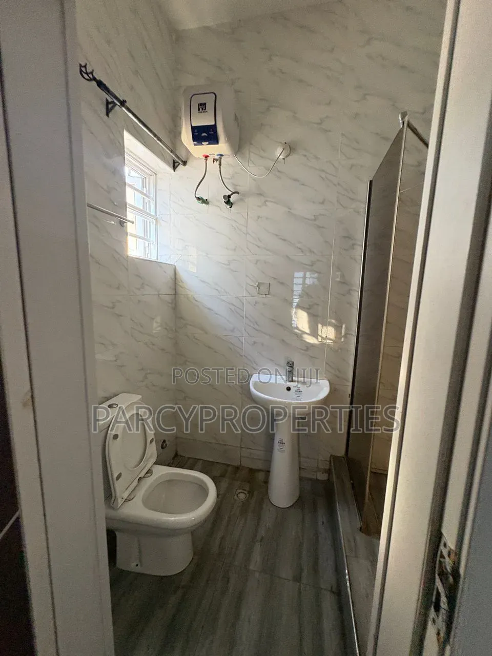 Furnished 3bdrm Apartment in Ochid Estate, Lekki Phase 2 for rent