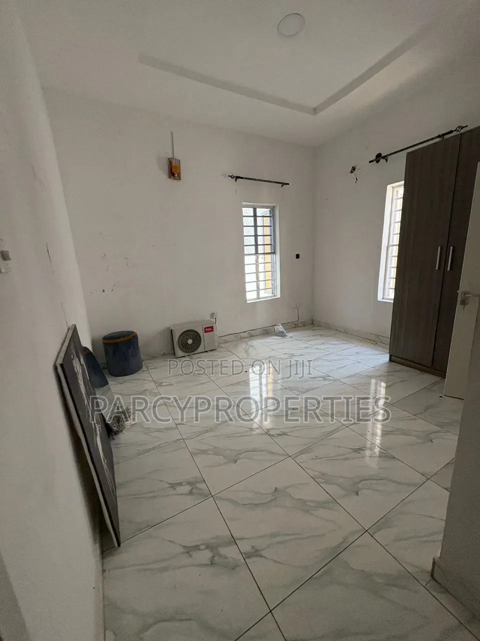 Furnished 3bdrm Apartment in Ochid Estate, Lekki Phase 2 for rent
