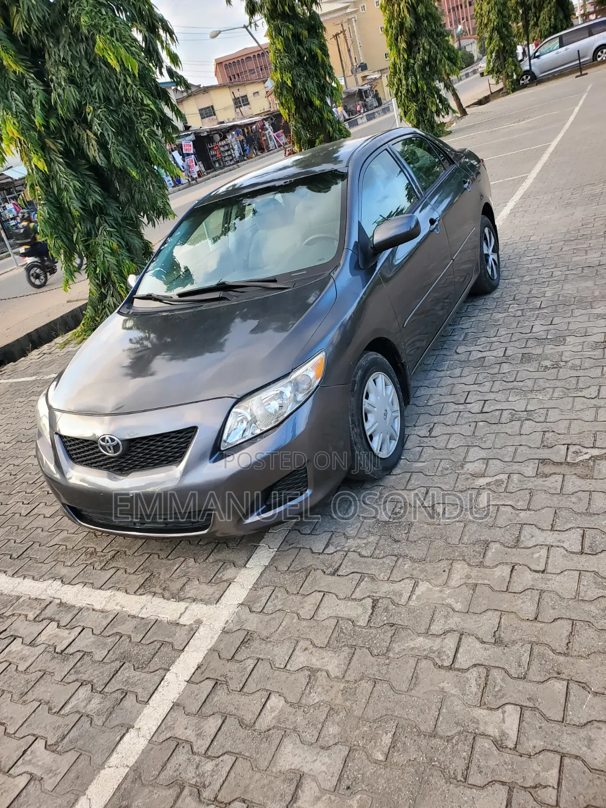 Toyota Corolla 2009 Gray