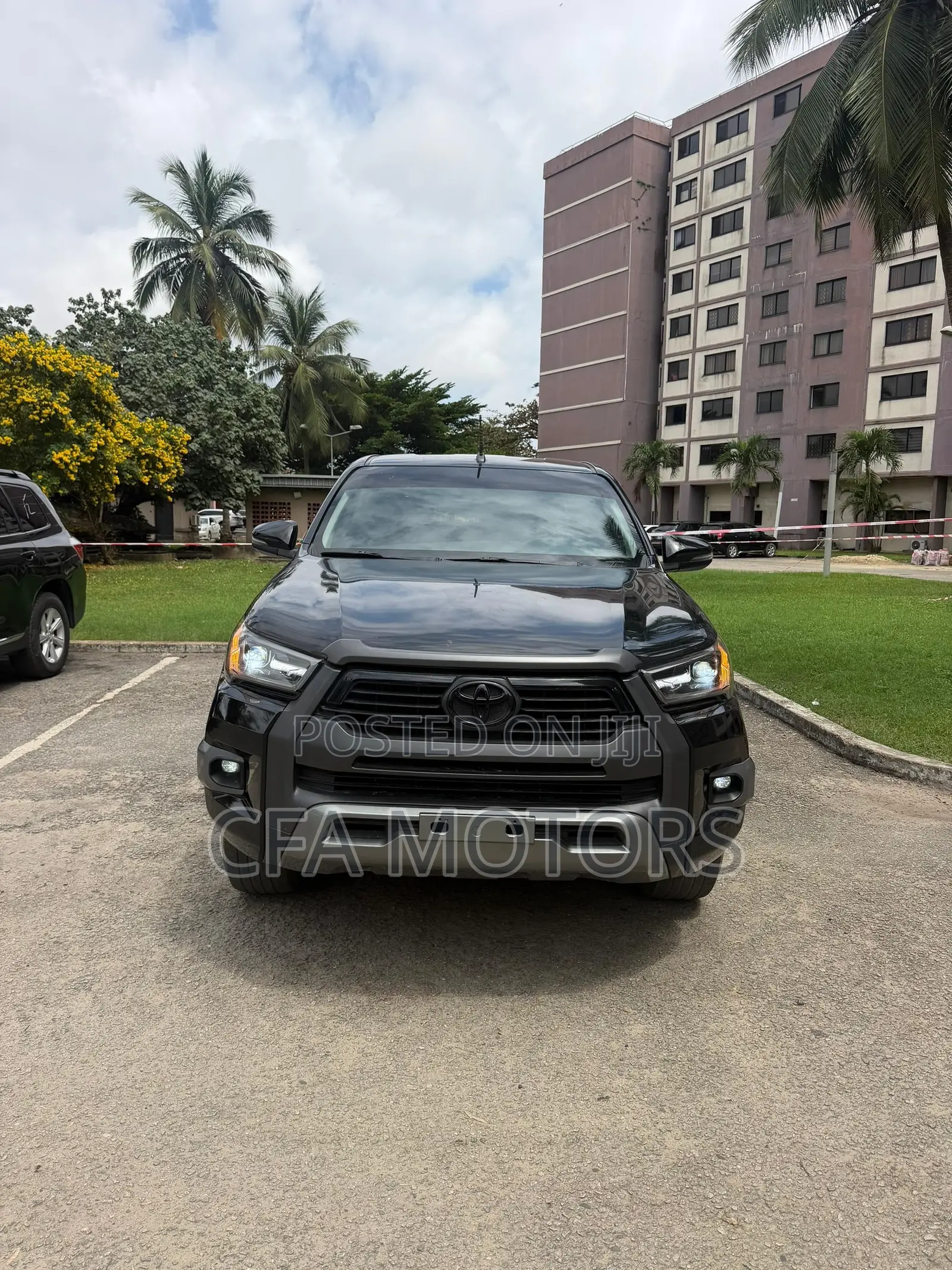 Toyota Hilux 2020 Black