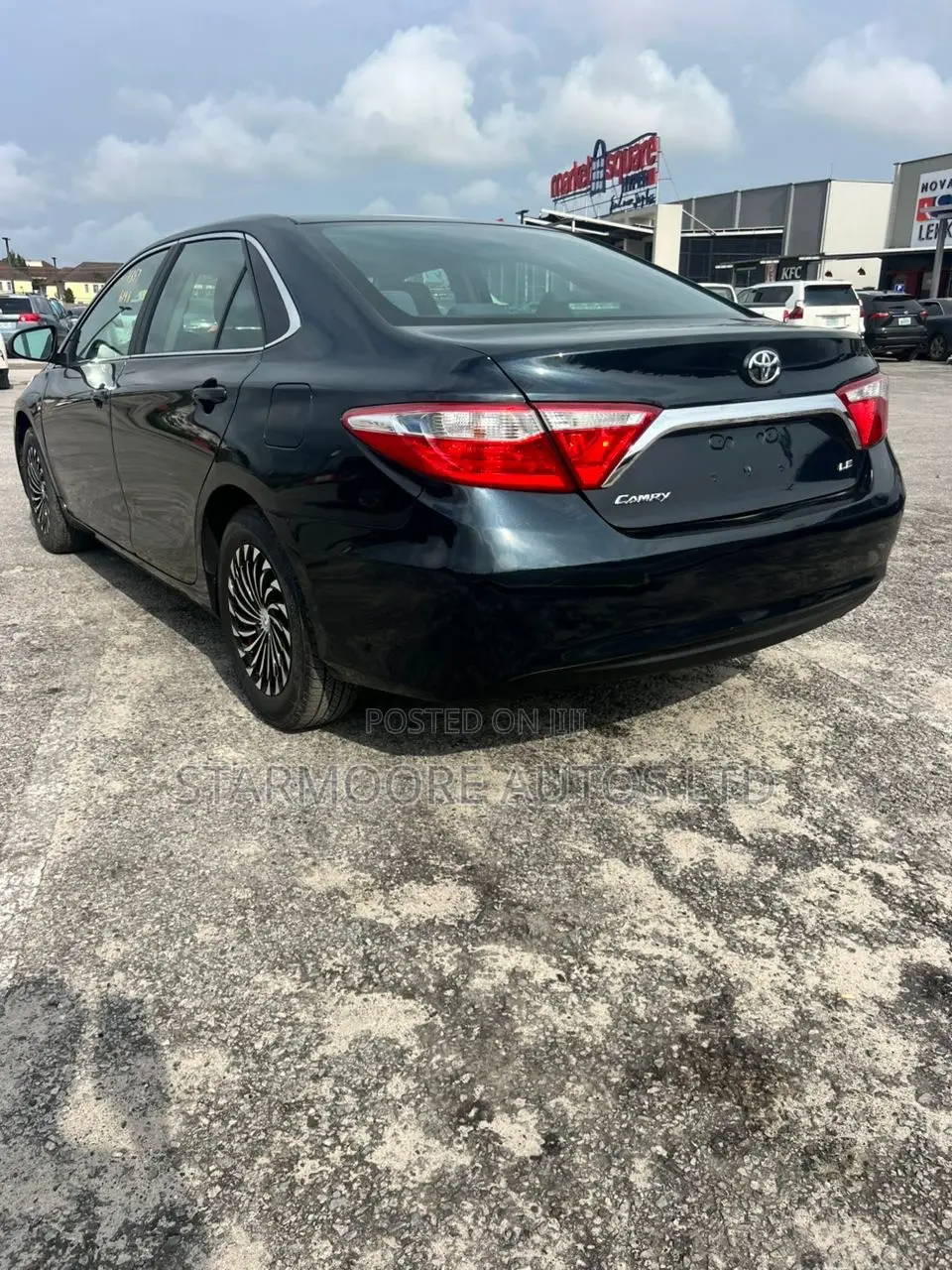 Toyota Camry LE 4dr Sedan (2.5L 4cyl 6A) 2017 Black