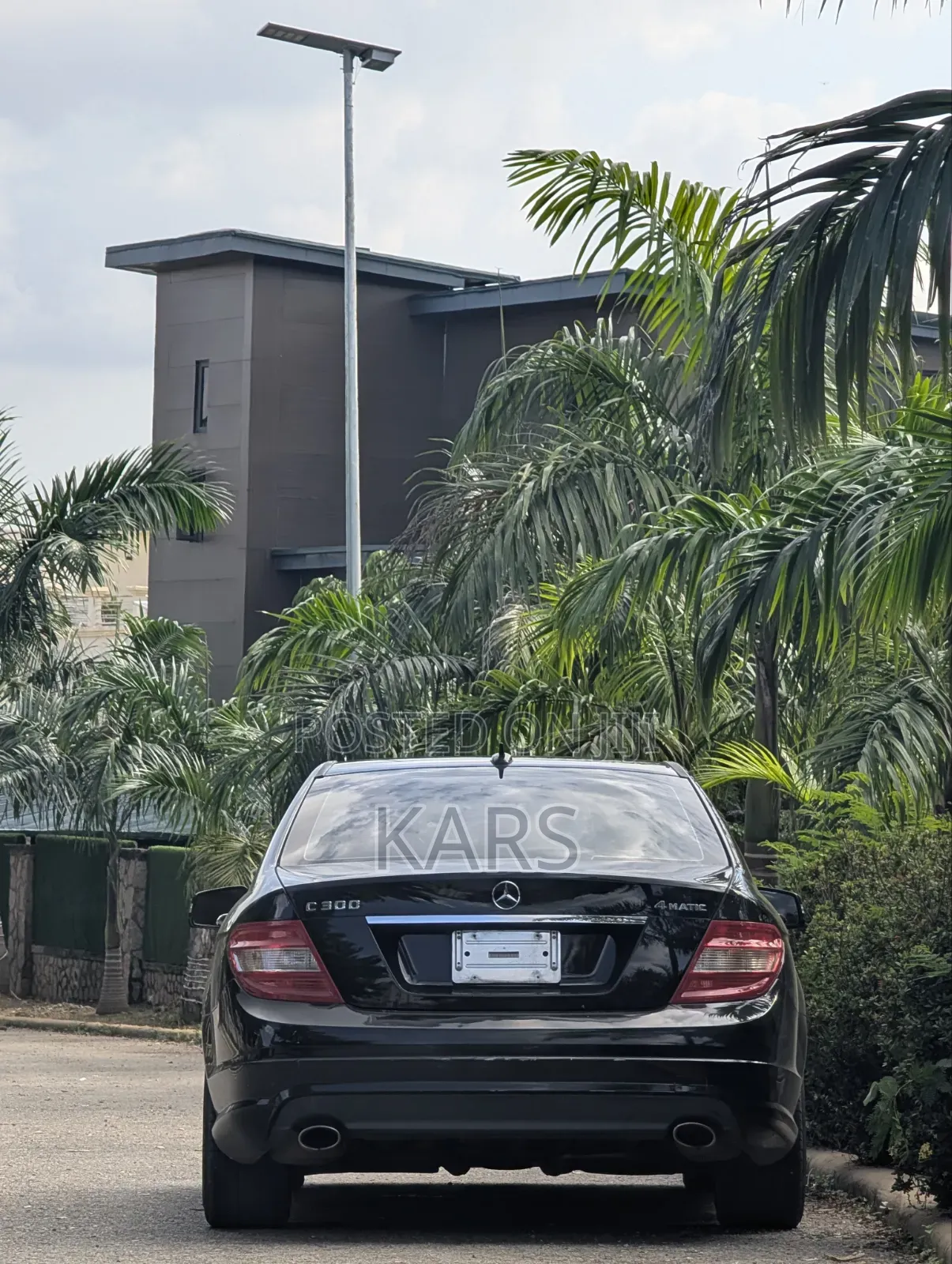 Mercedes-Benz C300 2010 Black