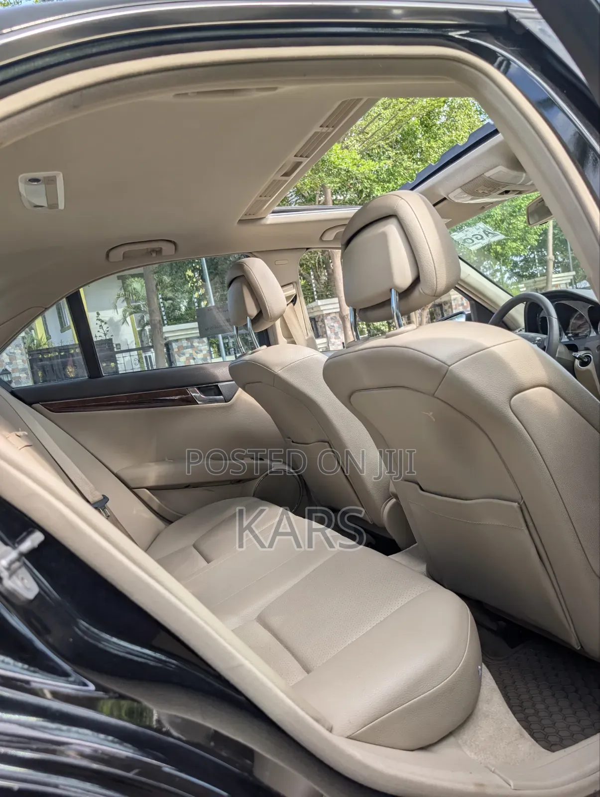 Mercedes-Benz C300 2010 Black