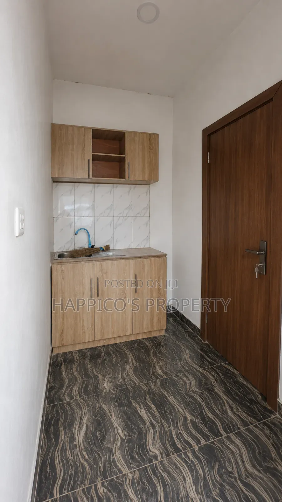 Mini Flat in Alagomeji for rent