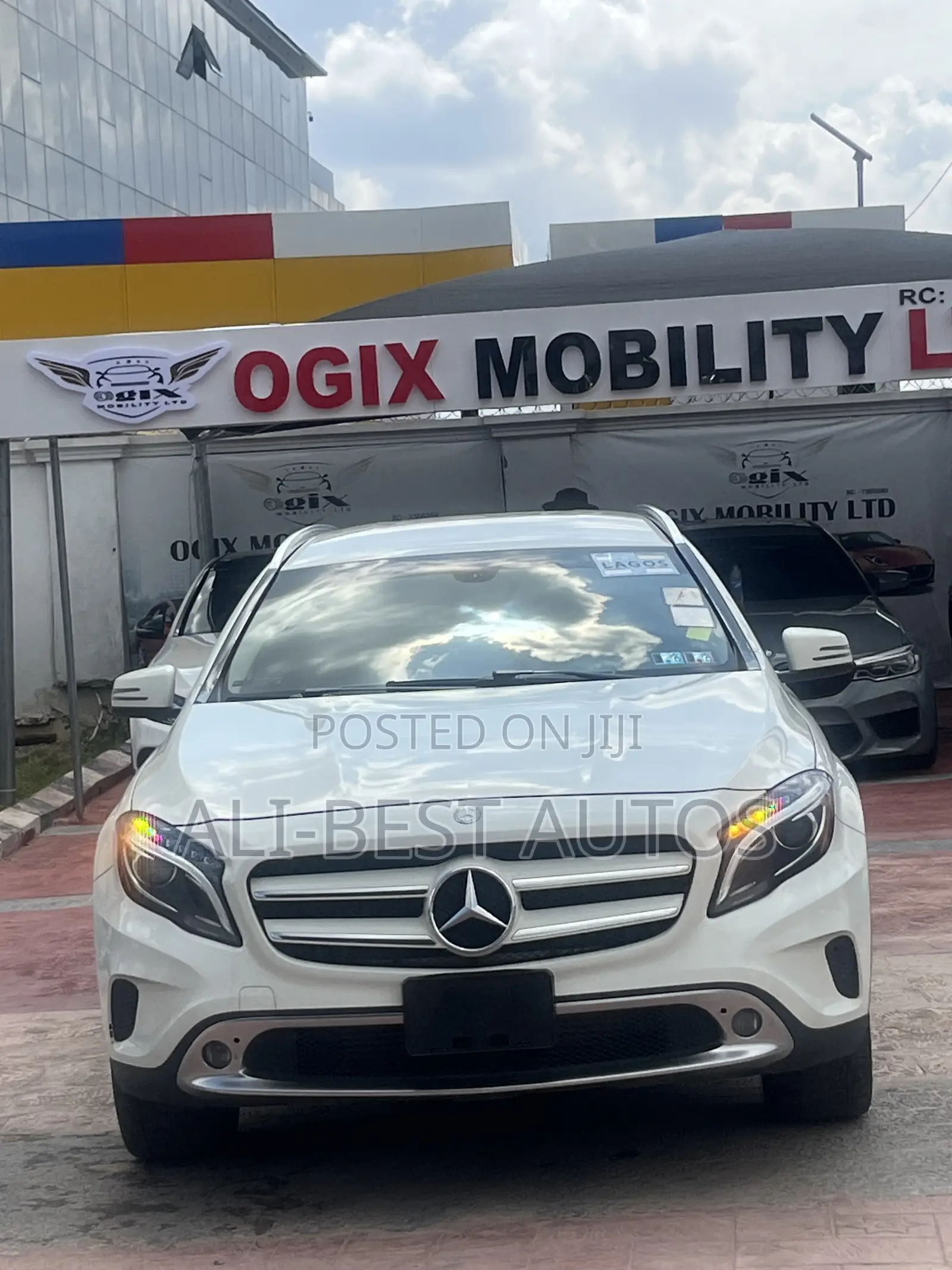 Mercedes-Benz GLA 250 SV Premium 2014 White