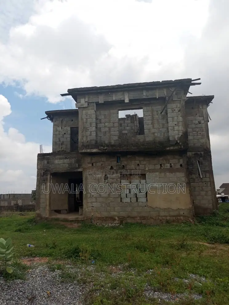 4bdrm Duplex in Pyakasa for sale