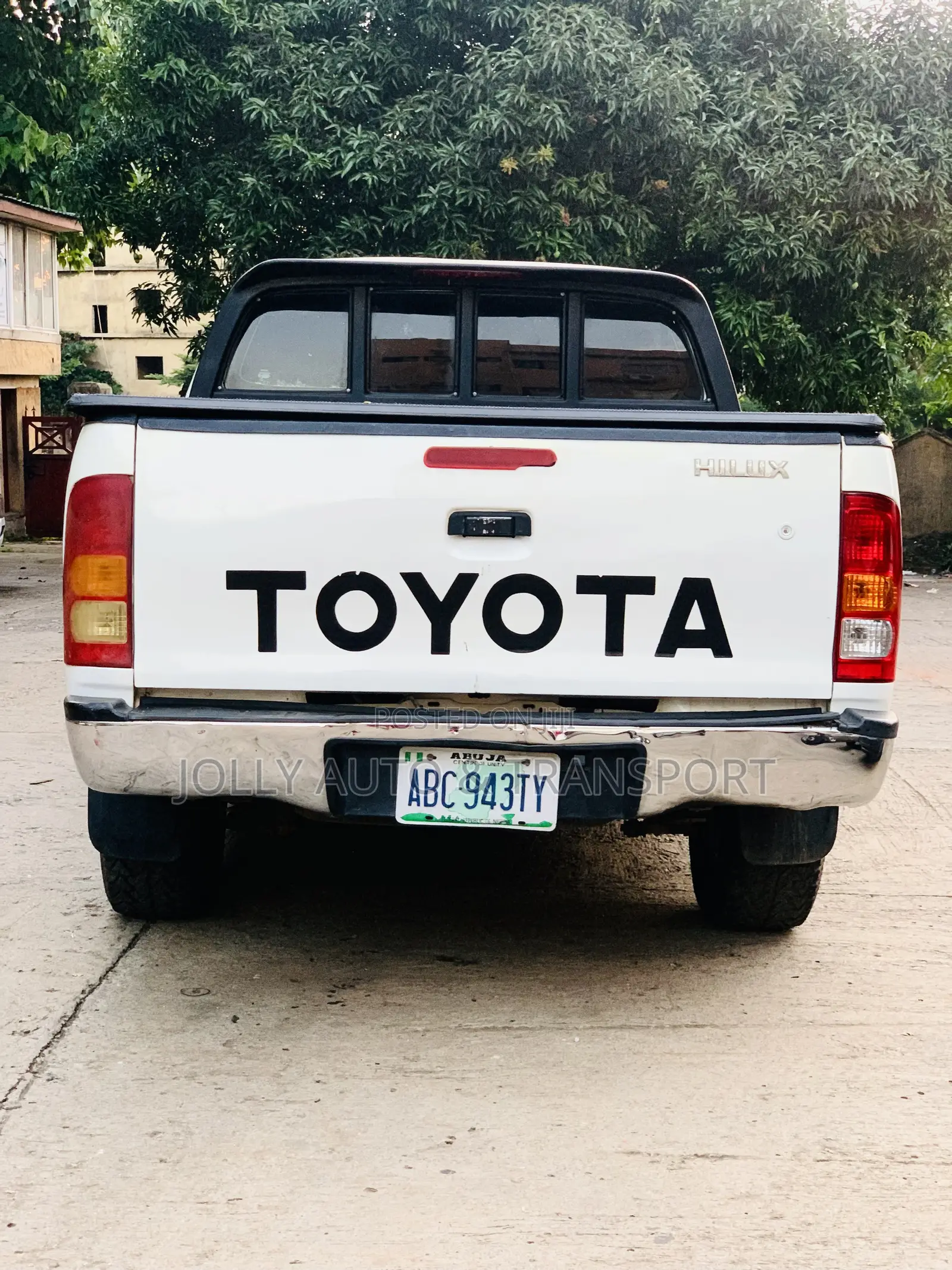 Toyota Hilux 2.5 D-4D 4X4 SRX 2010 White