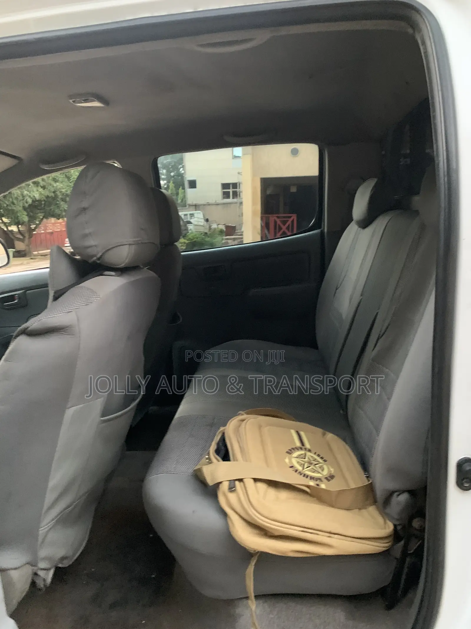 Toyota Hilux 2.5 D-4D 4X4 SRX 2010 White