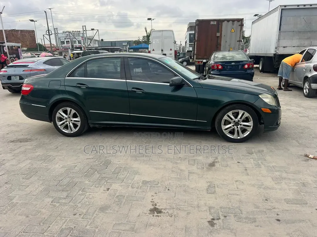 Mercedes-Benz E350 2009 Green