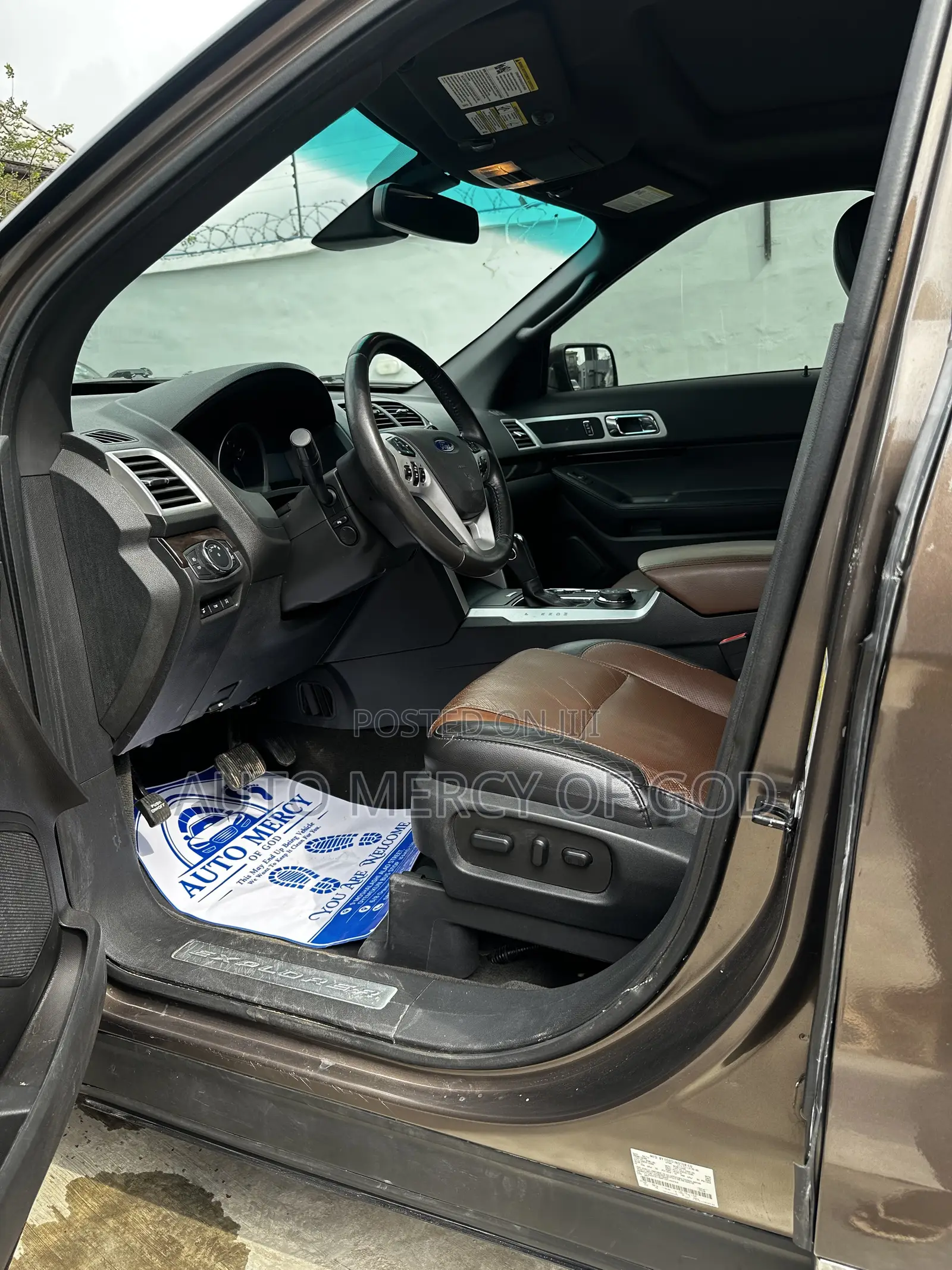 Ford Explorer 2015 Brown