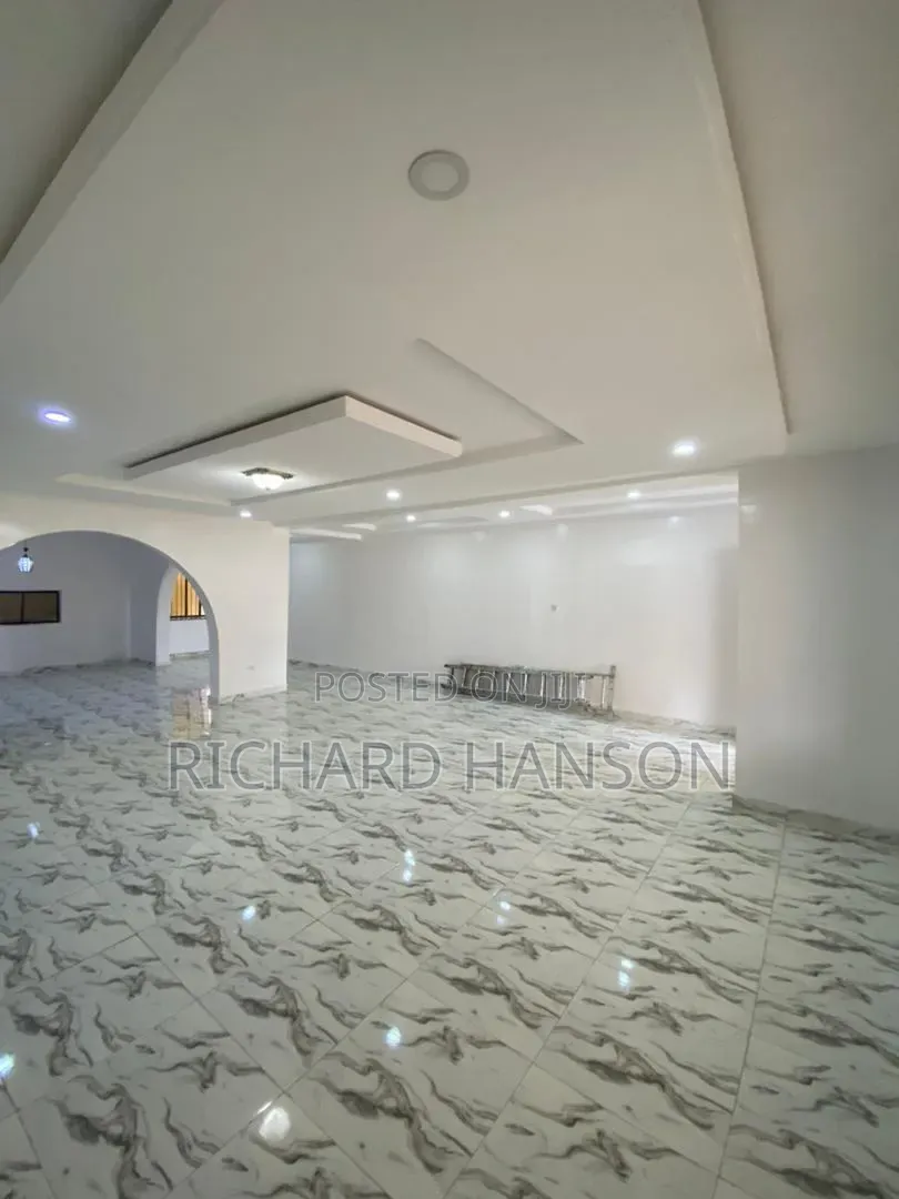 2bdrm Apartment in Hopeville, Sangotedo for rent