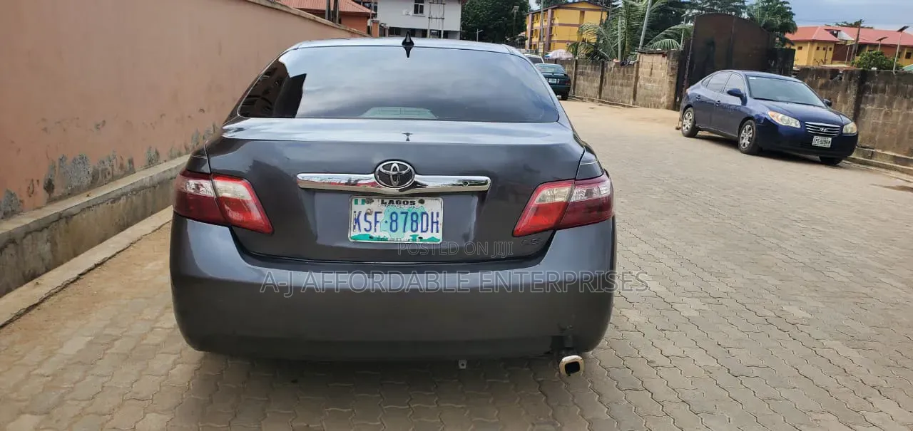 Toyota Camry 2009 Gray