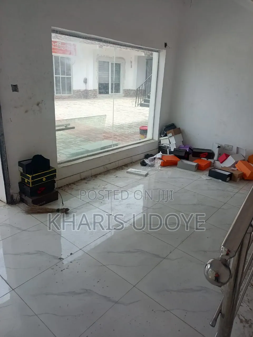 Shops Facing  Lekki Ajah Express Way