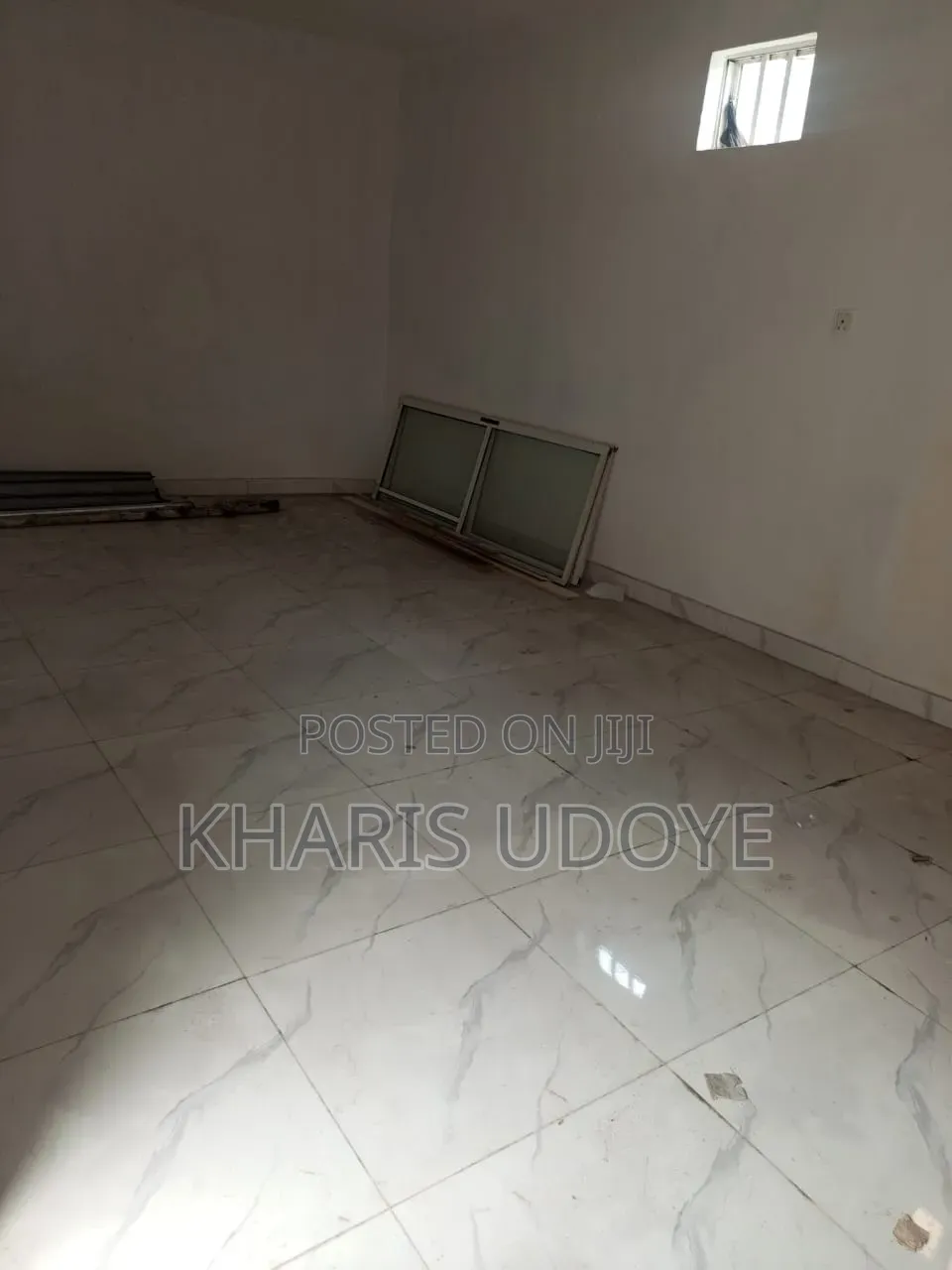 Shops Facing  Lekki Ajah Express Way