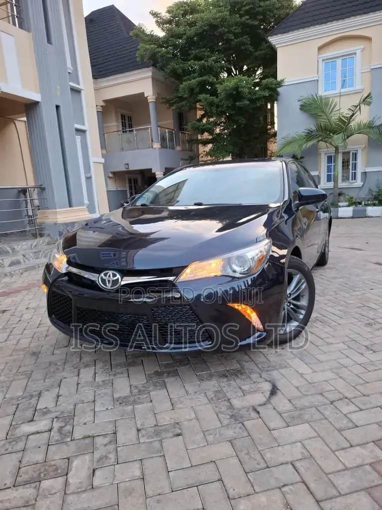 Toyota Camry SE 4dr Sedan (2.5L 4cyl 6A) 2016 Black