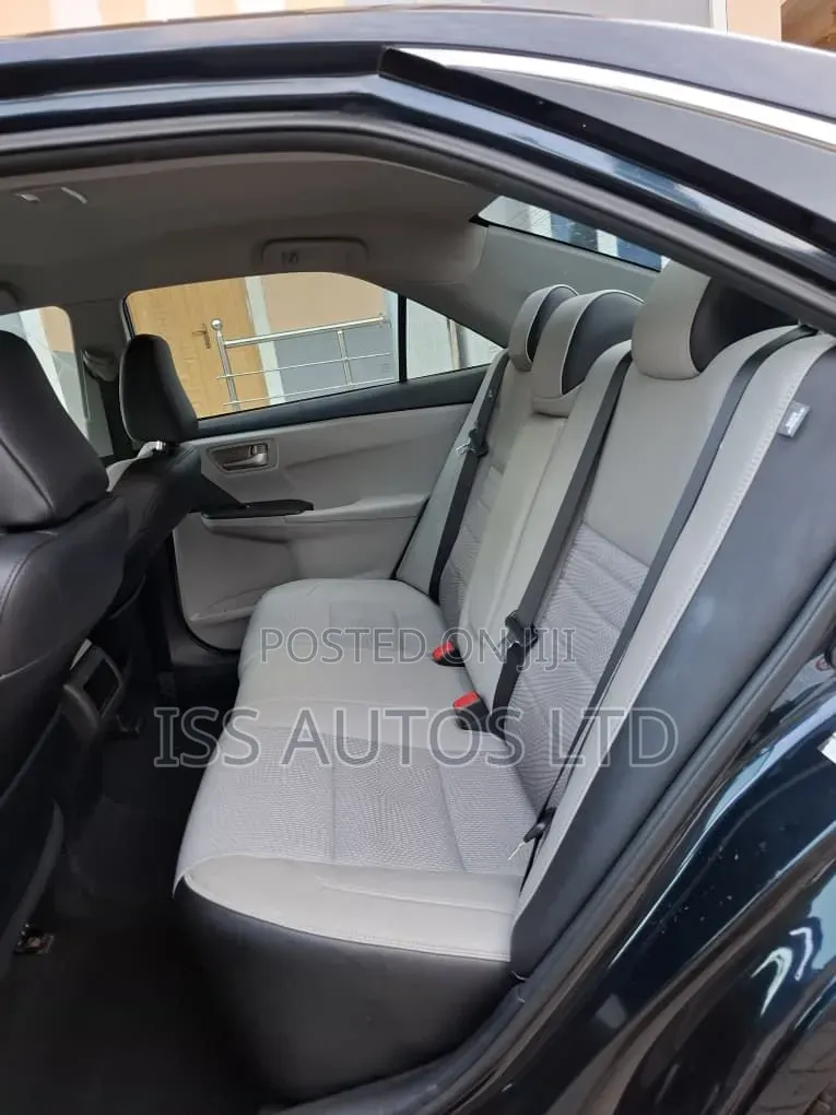 Toyota Camry SE 4dr Sedan (2.5L 4cyl 6A) 2016 Black