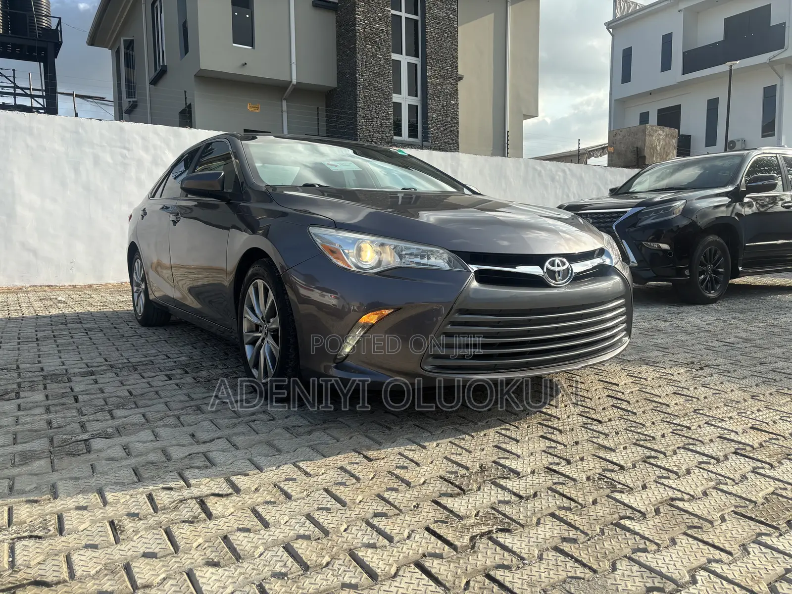 Toyota Camry XLE 4dr Sedan (2.5L 4cyl 6A) 2016 Gray