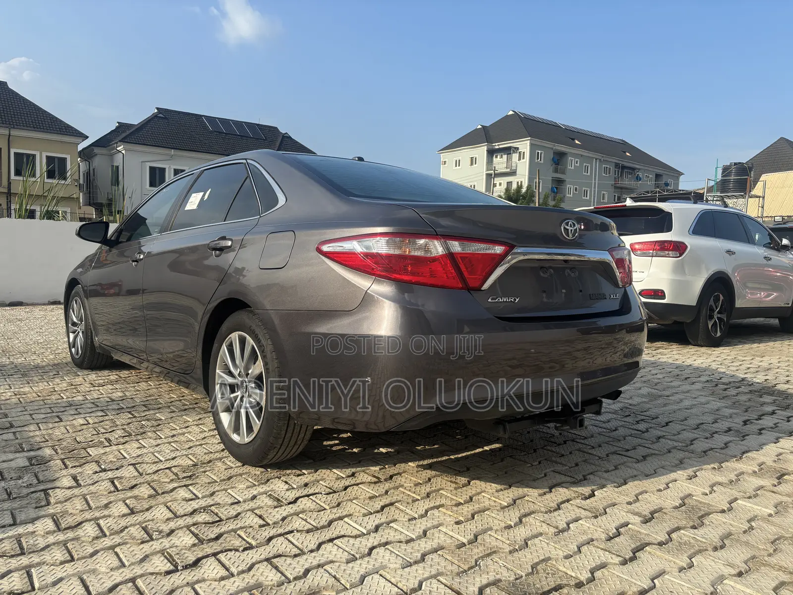 Toyota Camry XLE 4dr Sedan (2.5L 4cyl 6A) 2016 Gray