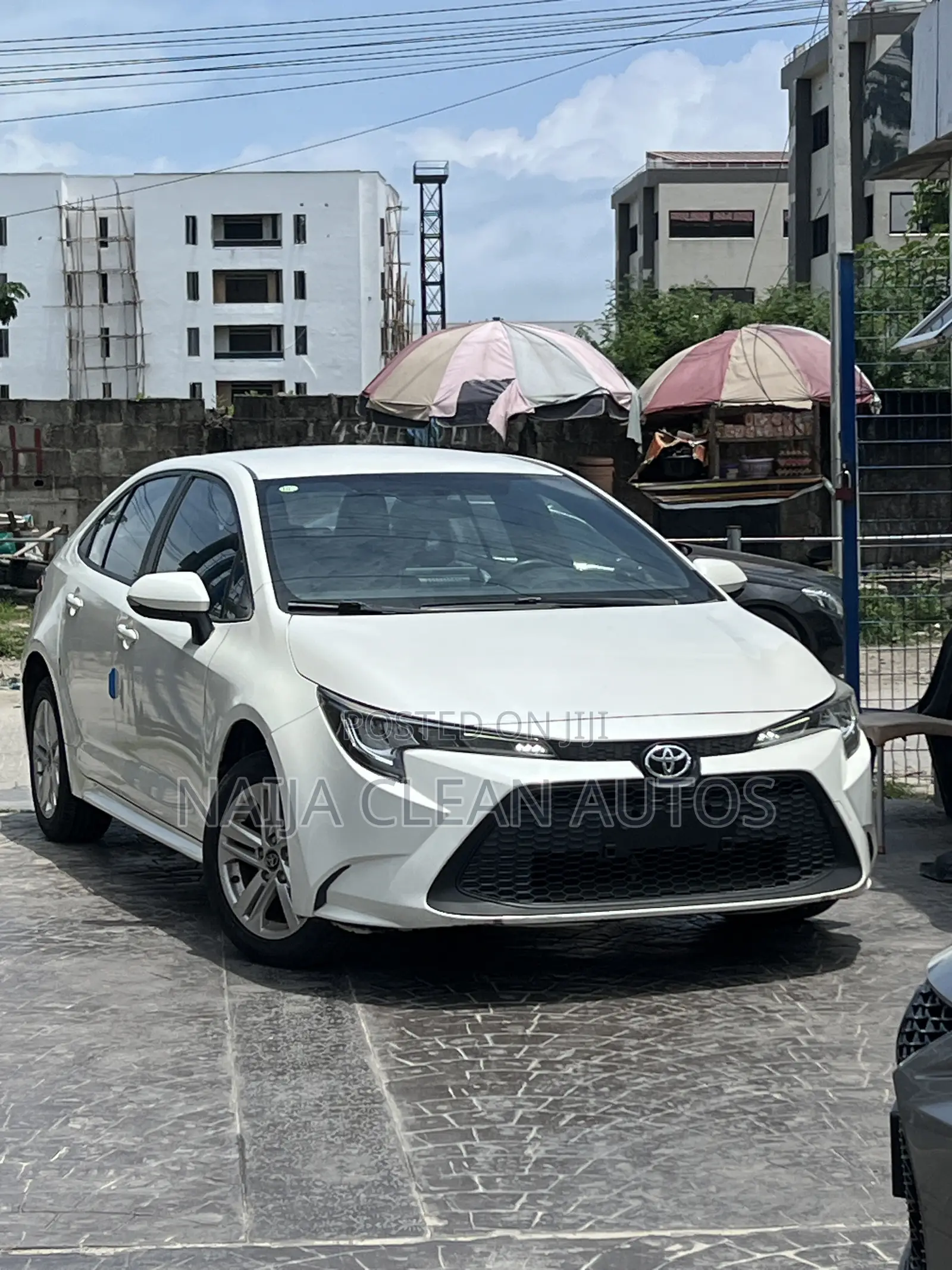 Toyota Corolla L (1.8L 4cyl 2A) 2019 White