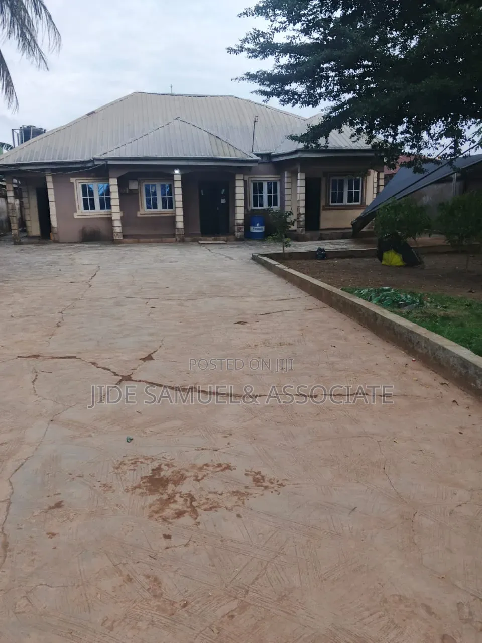 Furnished 4bdrm Bungalow in Ayobo for sale